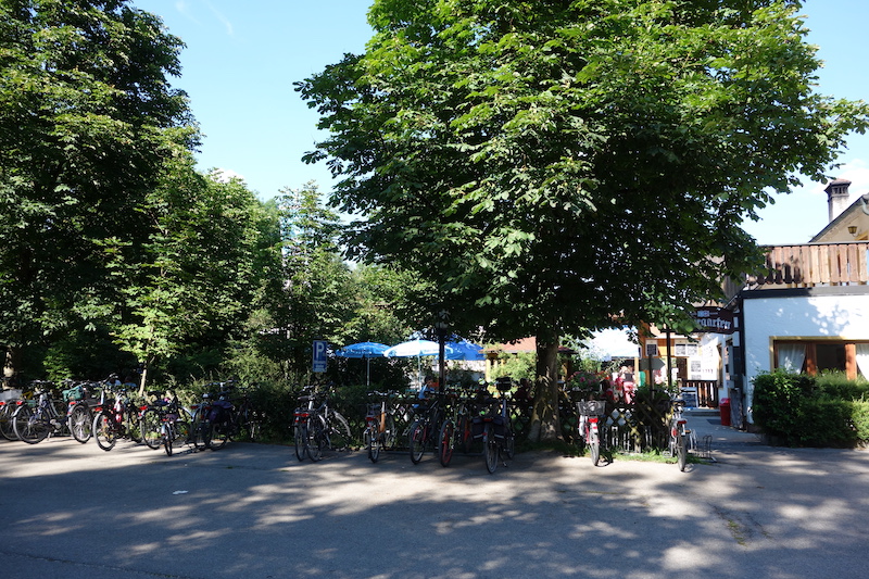 Biergarten Bergl in Oberschleissheim